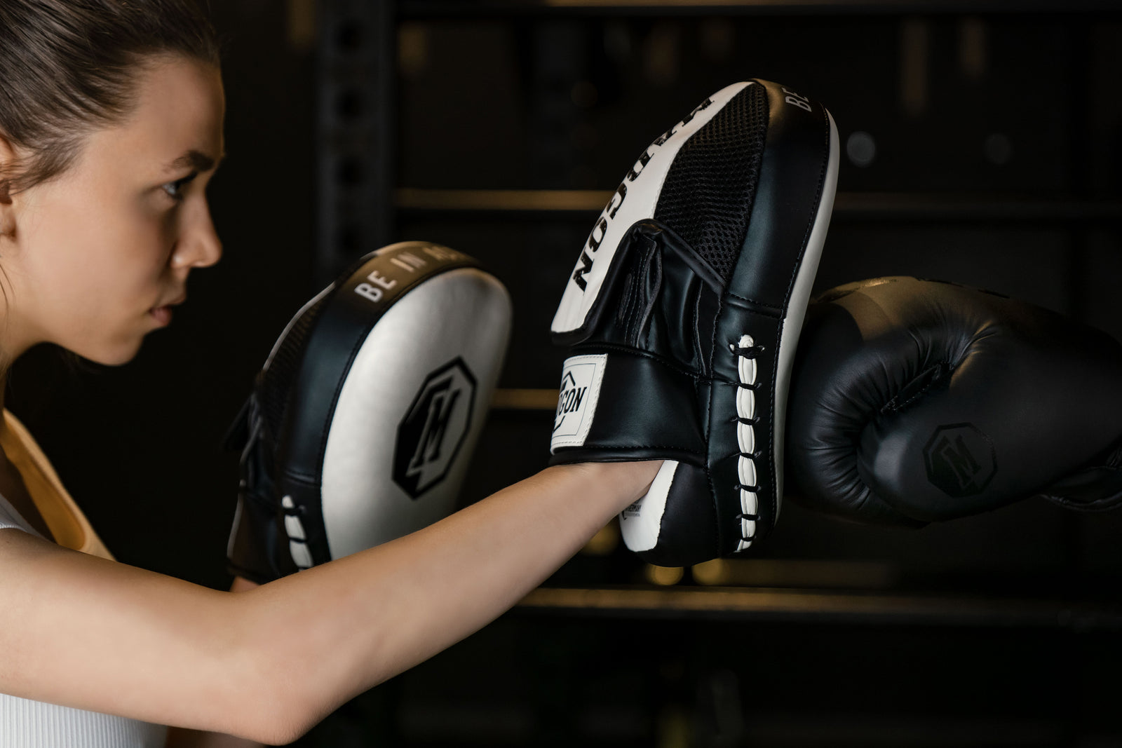 Pratze Boxen MMA Kickboxen Muay Thai MADGON