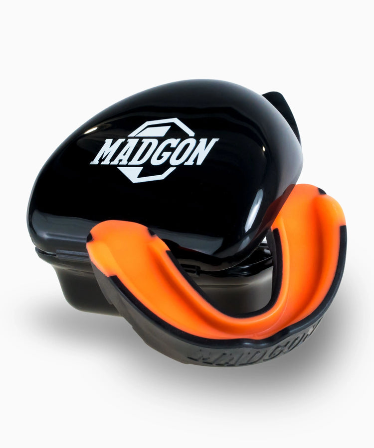 Mundschutz Paladin schwarz/orange MADGON