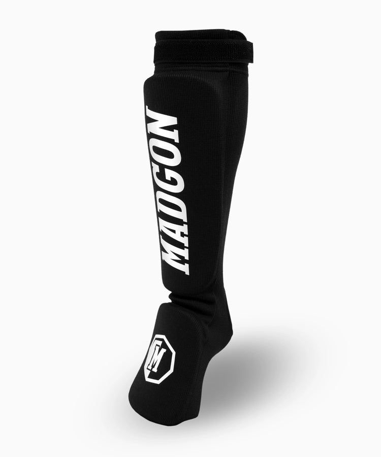 Soft Schienbeinschoner Contaqt schwarz MADGON